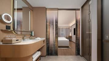Deluxe Room, 2 Single Beds | Bathroom