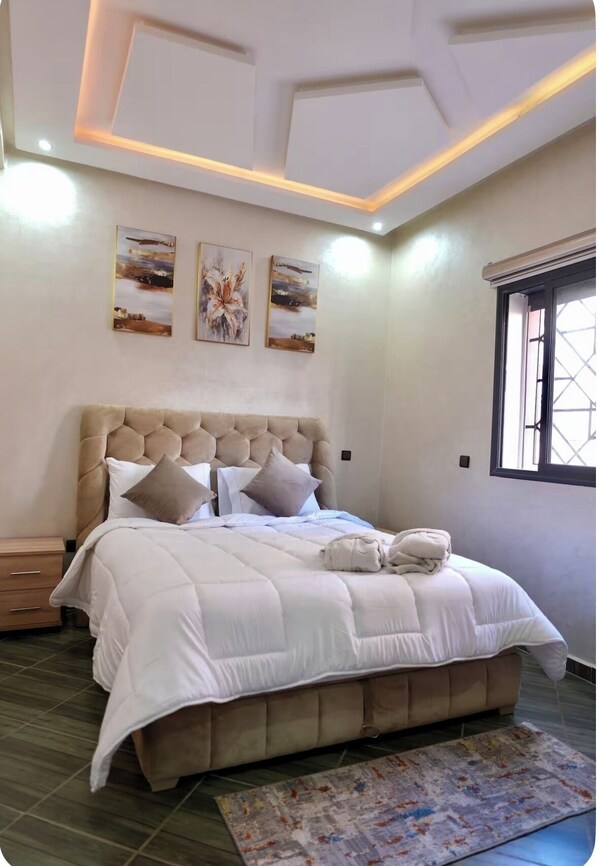 1 chambre, fer et planche à repasser, Wi-Fi gratuit, draps fournis