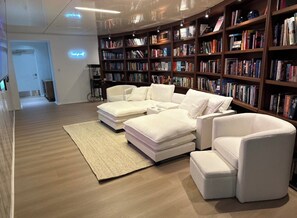 Interior - • Luxury Ocean View 29th Floor Riverfront Escape (fort myers)