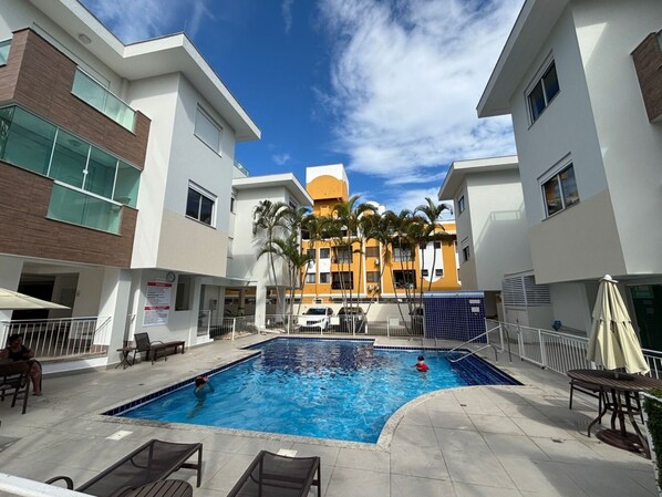 Outdoor pool - Apto Cachoeira Class c Piscina - Floripa (Florianópolis)
