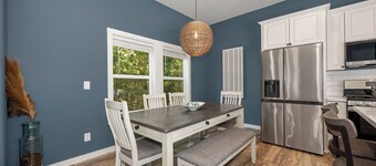 Historic Folsom Craftsman Retreat + Luxury Pool House • Pool • Walk to Sutter St
