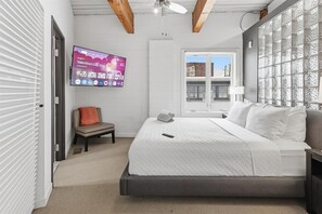 5 habitaciones, tabla de planchar con plancha, wifi y ropa de cama 