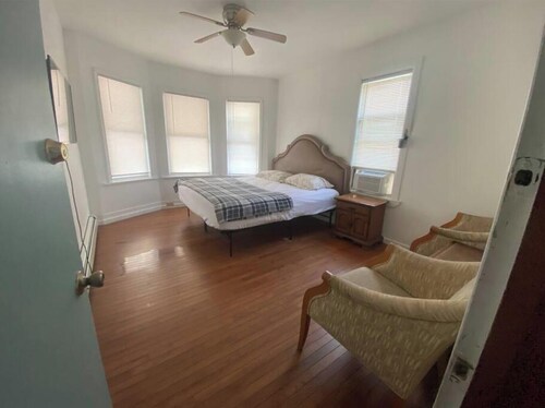 Fabulous 5-bedroom bungalow with AC in Atlantic City