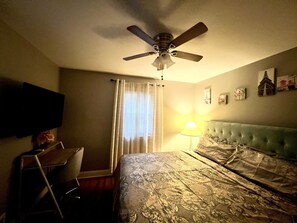 Fer et planche à repasser, accès à Internet