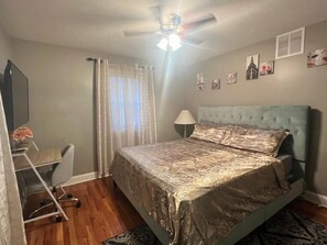 Een strijkplank/strijkijzer, internet