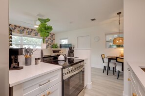 Fridge, microwave, stovetop, dishwasher - Hot Tub & Courtyard Access! North Palm Beach Home (North Palm Beach)