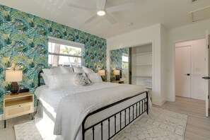 2 soveværelser, skrivebord, strygejern/strygebræt, internetforbindelse