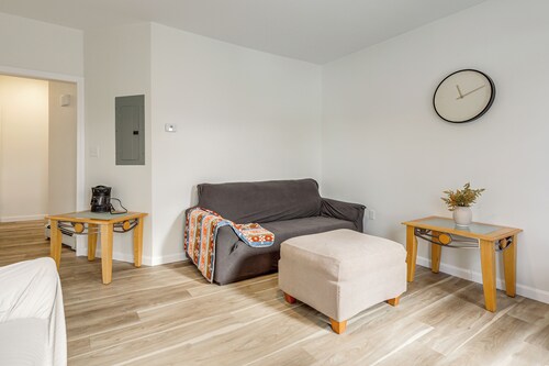 1 Mi to Main Street! Cozy Concord Apartment