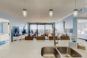 Interior - San Luis Resort Condo with ocean view, balconies, shared hot tub & pool, WIFI (Galveston)