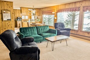 Télévision, cheminée