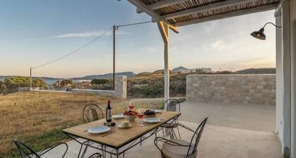 Sea View Villa in Adamas with Parking â Close to Beach & Island Highlights