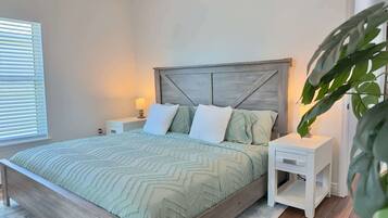 2 bedrooms, iron/ironing board, WiFi, bed sheets