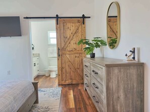 2 chambres, fer et planche à repasser, Wi-Fi, literie fournie