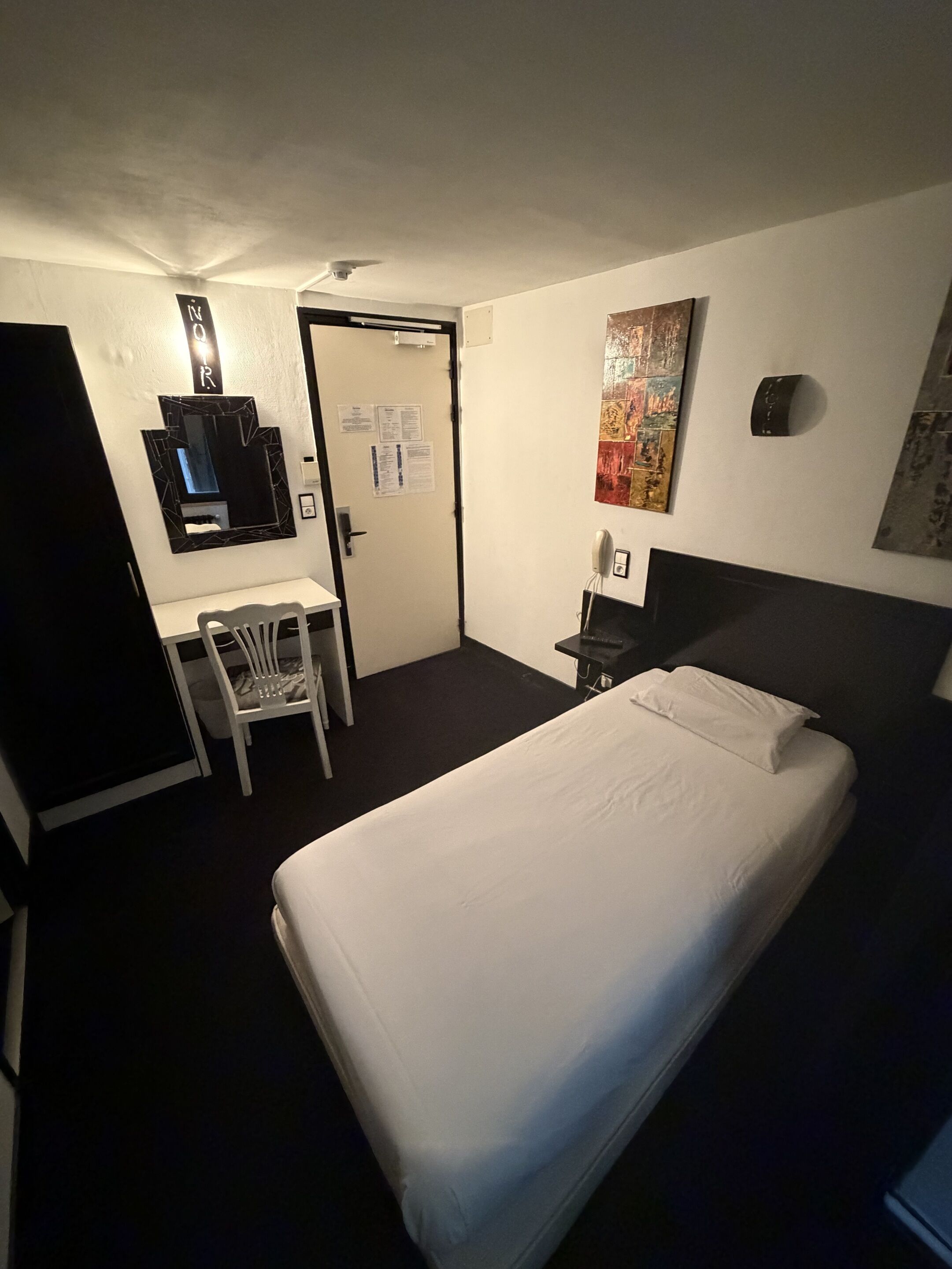 Classic Single Room | Free WiFi