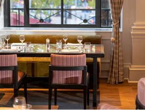 Dining - Hotel Washington | Two Classic Queen Bed | Downtown Elegance & Ultimate Comfort (Washington)