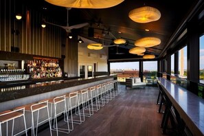 Bar (in der Unterkunft)