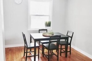 Dining - Bright 3 Bedroom Spacious House In Great Location (Toronto)