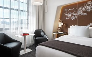 Silitysrauta/-lauta, ilmainen Wi-Fi, vuodevaatteet