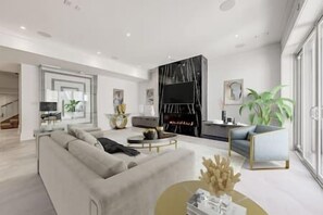 TV, fireplace - Mansion Newly Built Custom Design Never Lived In! (Toronto)