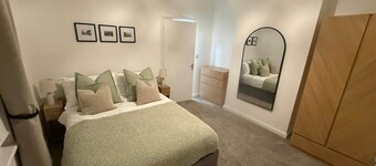 Modern 1-Bed near Warwick Castle w/ Private Entry & Parking