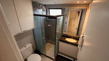 Family Apartment, Partial Sea View | Bathroom