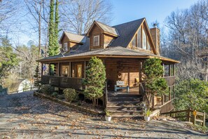 Exterior - One of a kind Cabin on Lake Lure w/Acerage & 200 ft of shoreline in Quiet Cove (Lake Lure)