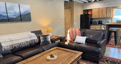 Private 1-bedroom apartment in West Liberty perfect for your stay