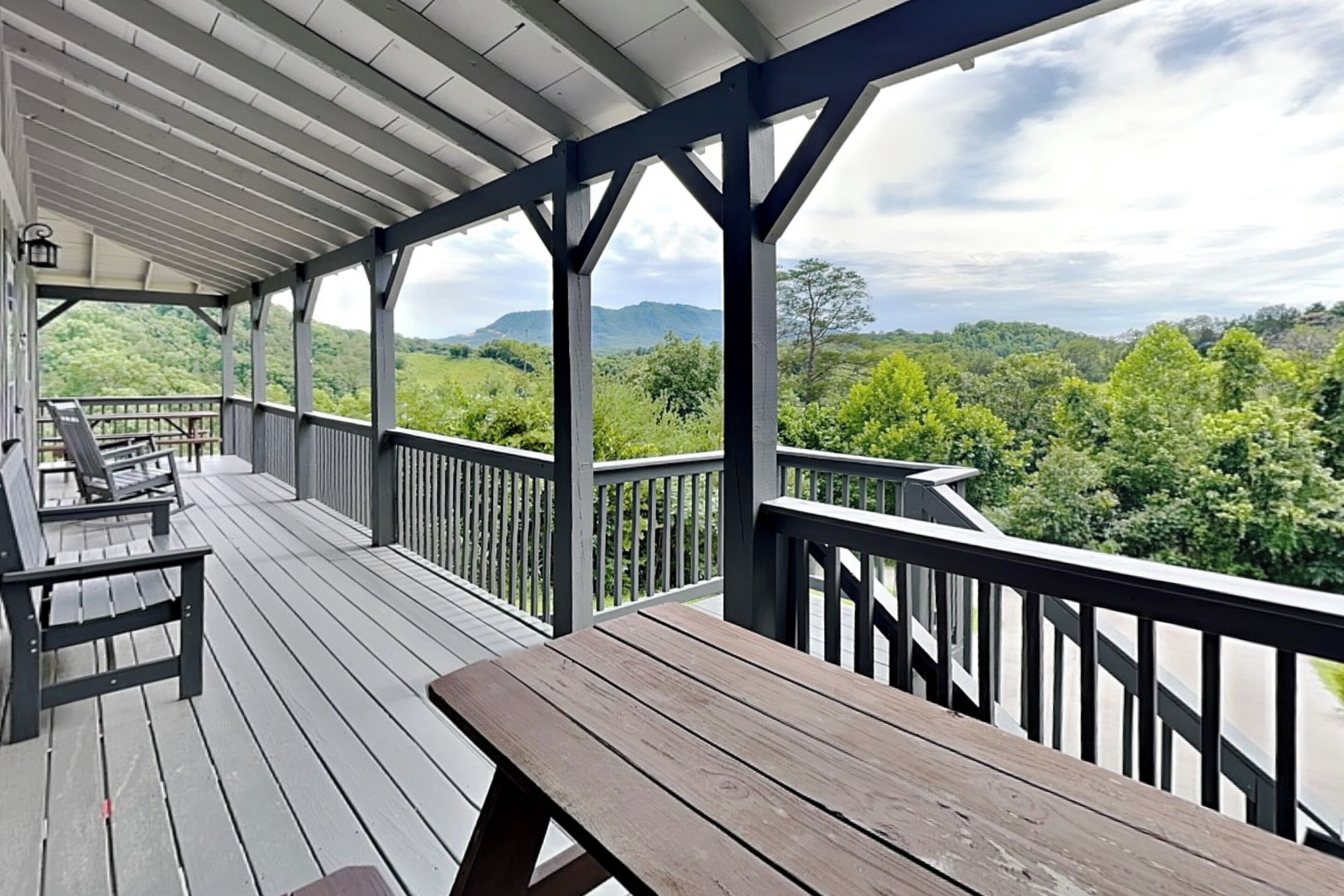 Studio (4 Bedrooms) | Front of property