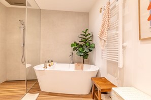 Hair dryer, towels - Villa Ysée - Villa 10 personnes, Piscine chaufée (Saint-Jean-de-Luz)