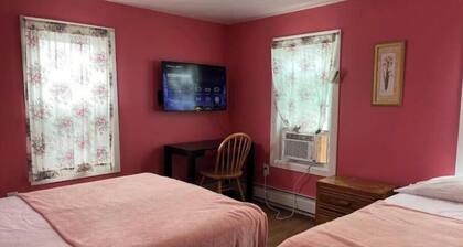 Spacious 3-bedroom apartment in gorgeous Atlantic City with AC