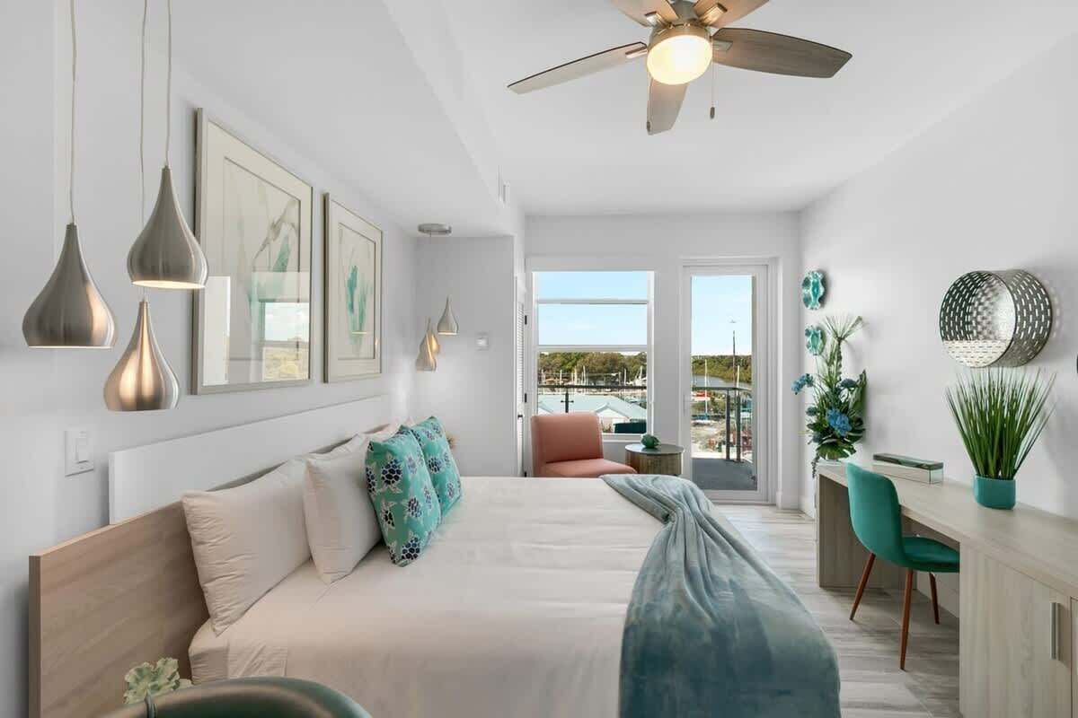 Strykejern/-brett, reiseseng for barn, wi-fi og sengetøy