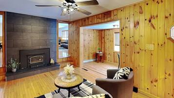 House (5 Bedrooms) | Property amenity