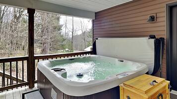 House (5 Bedrooms) | Property amenity