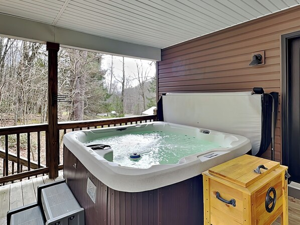 House (5 Bedrooms) | Property amenity - Saved by the Summit (McHenry)