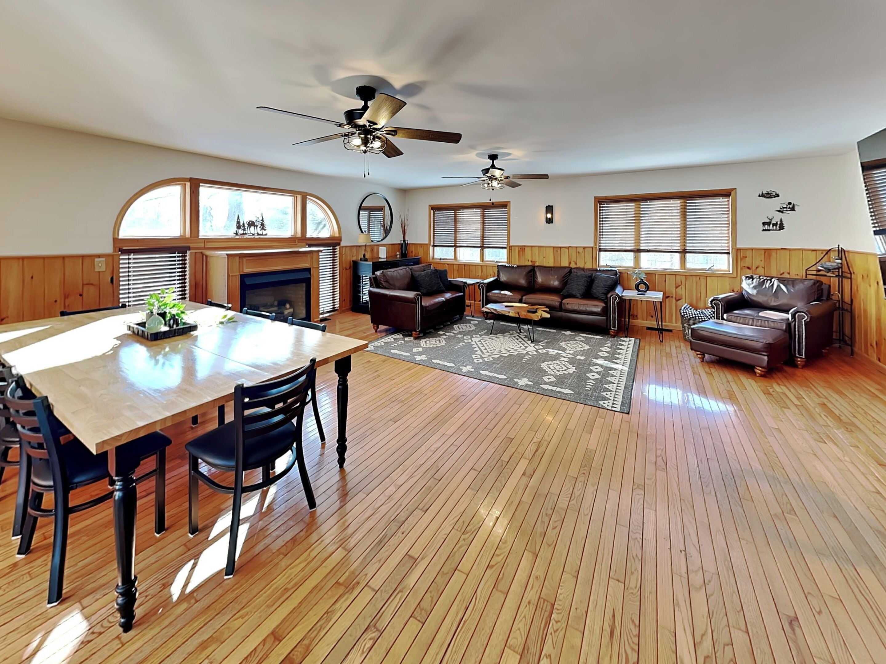 House (5 Bedrooms) | Front of property