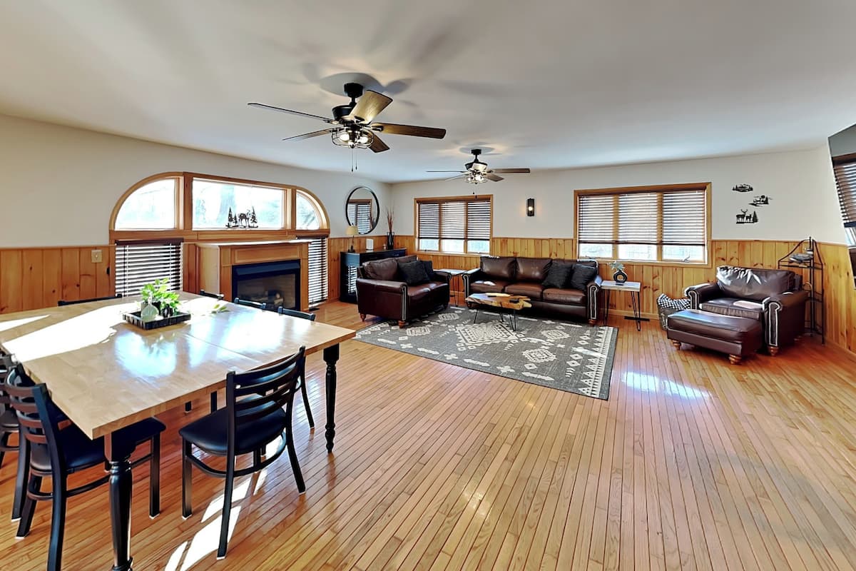 House (5 Bedrooms) | Front of property