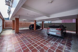 1 bedroom - Apartamento a 550 m da Praia com Wi-fi e Garagem (Praia Grande)