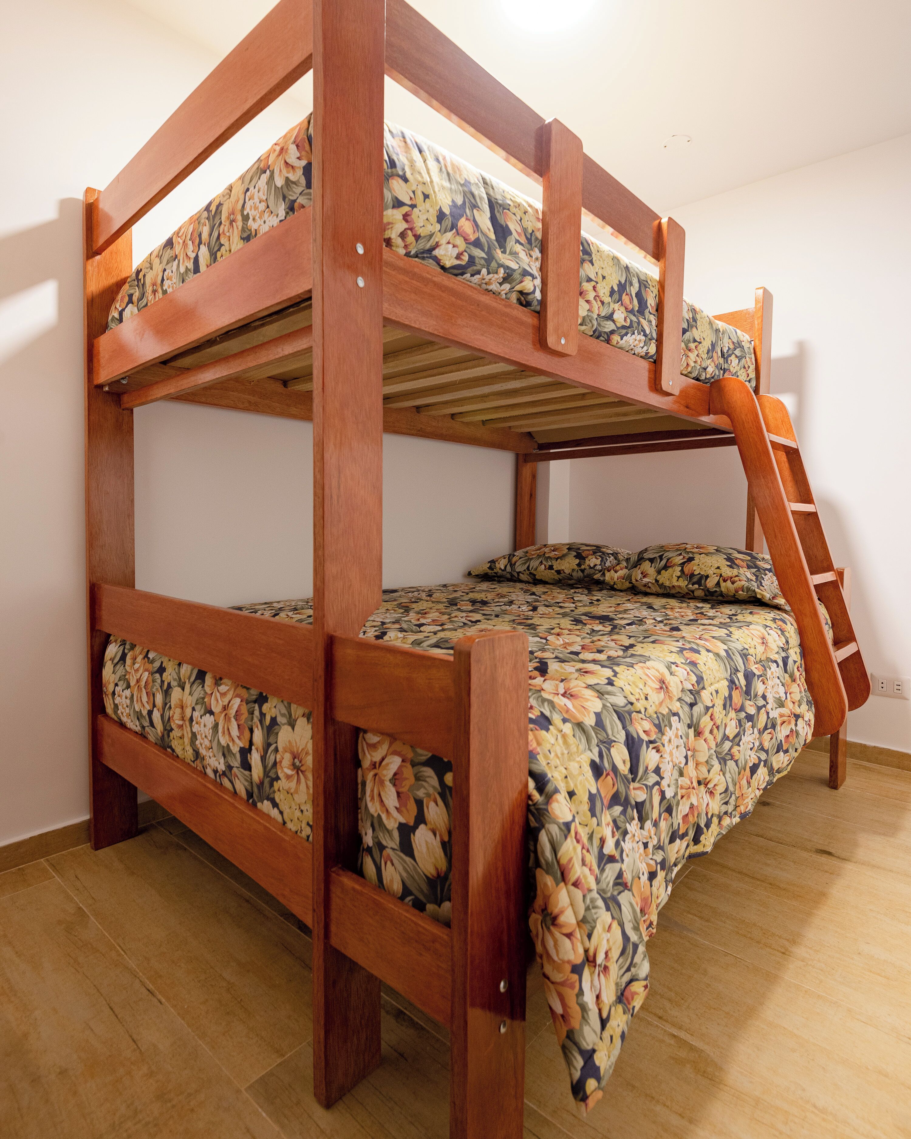 2 slaapkamers, gratis wifi, beddengoed