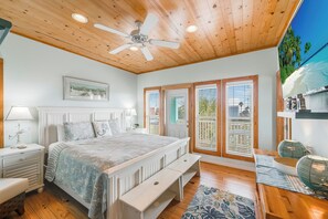 Basic House | Free WiFi - 2525 S. 11th ST - New Wave Rentals (Port Aransas)