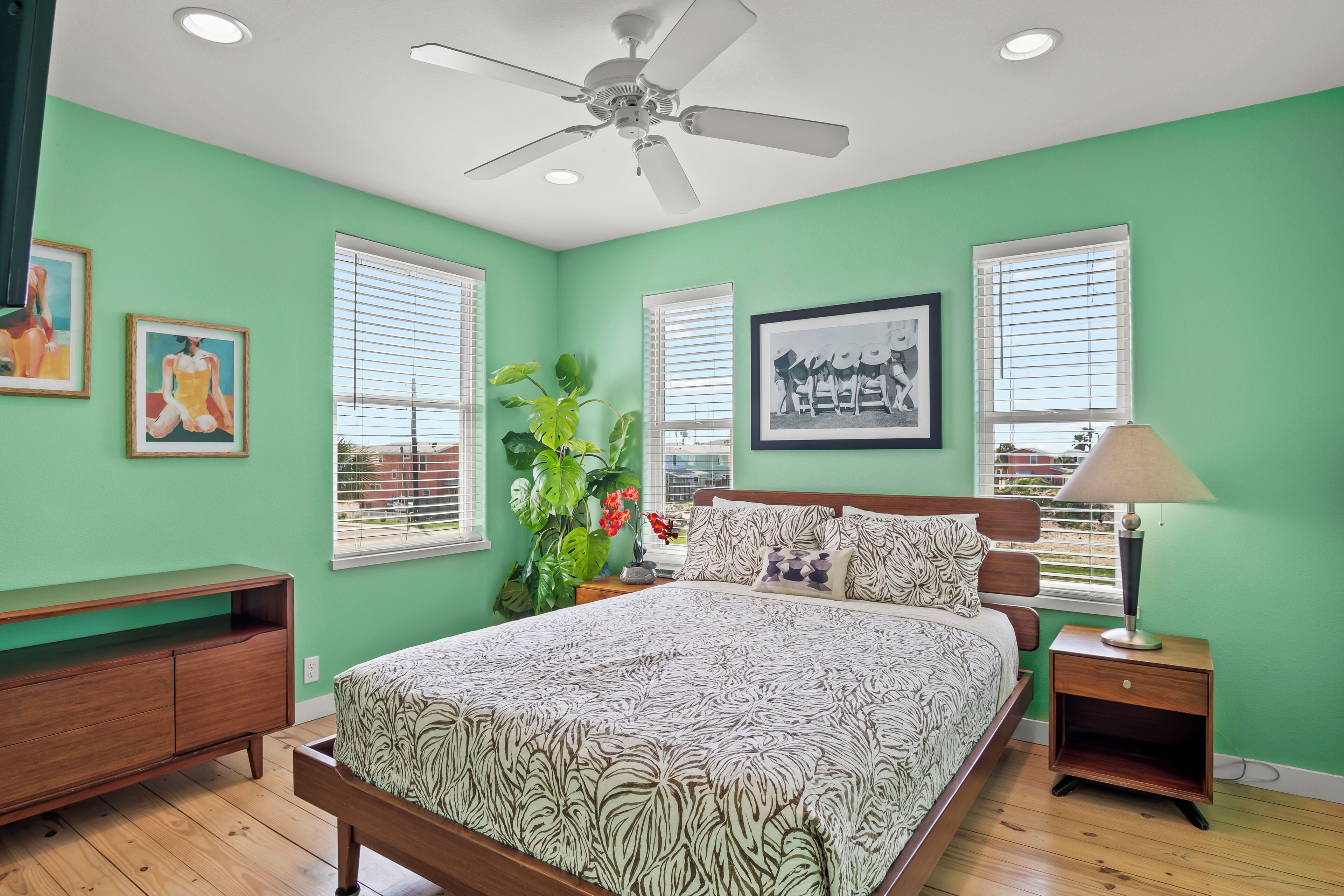 Basic House | Free WiFi