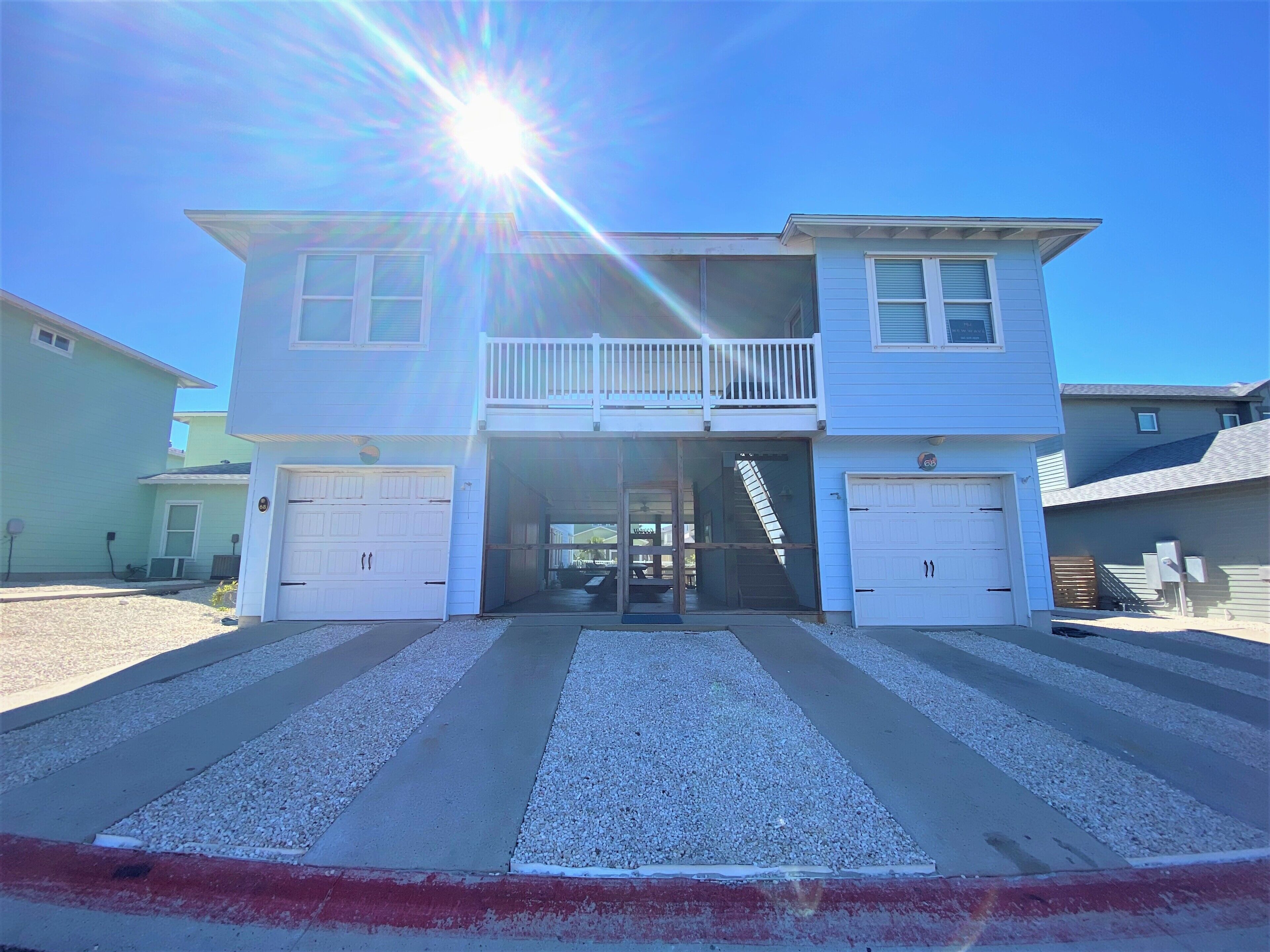Basic House | Living area