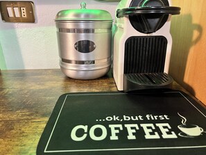 Coffee and/or coffee maker - Vrbo Property (Ponte Lambro)