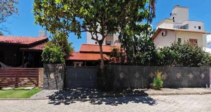 Cozy house 150m from Praia Grande beach on the coast of Santa Catarina.