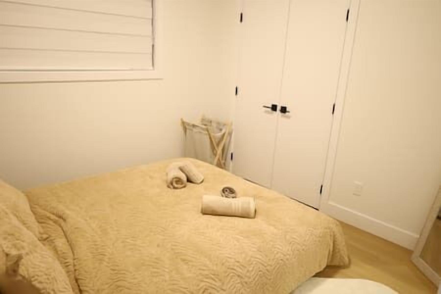 Bügeleisen/Bügelbrett, kostenloses WLAN