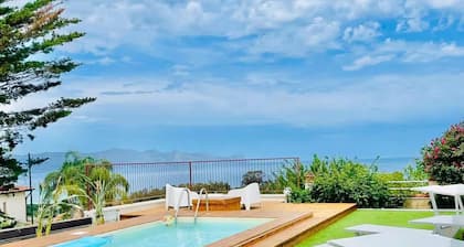 Villa Panorama del Golfo with pool and BBQ