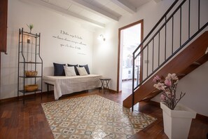 Interior - Maria's house, a few meters from the marina (CASTELLAMMARE DEL GOLFO)