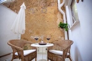 Dining - Maria's house, a few meters from the marina (CASTELLAMMARE DEL GOLFO)