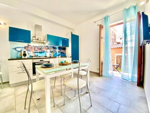 Microwave, oven, stovetop, high chair - Casa Alexa, private terrace and private barbecue (CASTELLAMMARE DEL GOLFO)