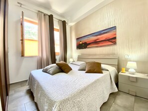 2 bedrooms, iron/ironing board, WiFi, bed sheets - Casa Alexa, private terrace and private barbecue (CASTELLAMMARE DEL GOLFO)