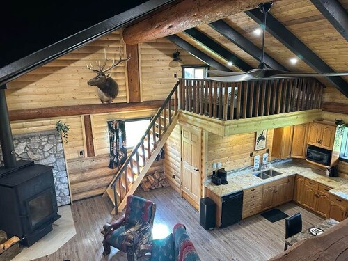 The Yellowstone cabin - part of Bear Creek Cabins